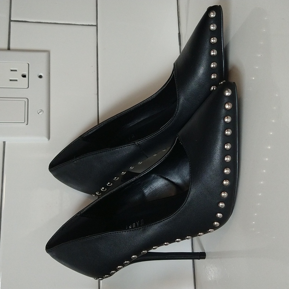 Fashion black heels